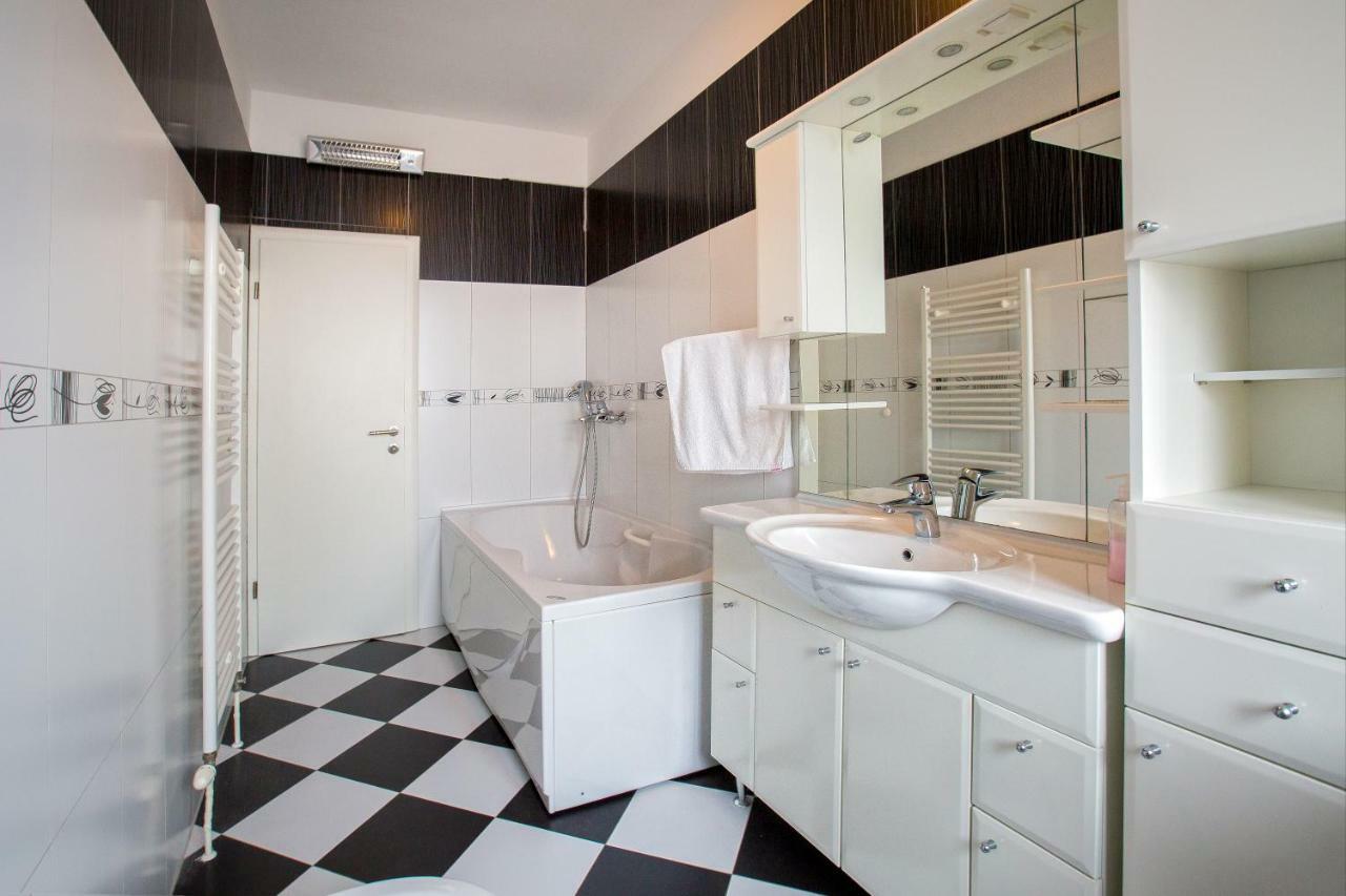 Apartments Dora Split Dış mekan fotoğraf